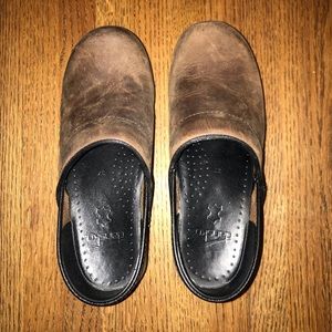 Dansko Cloggs